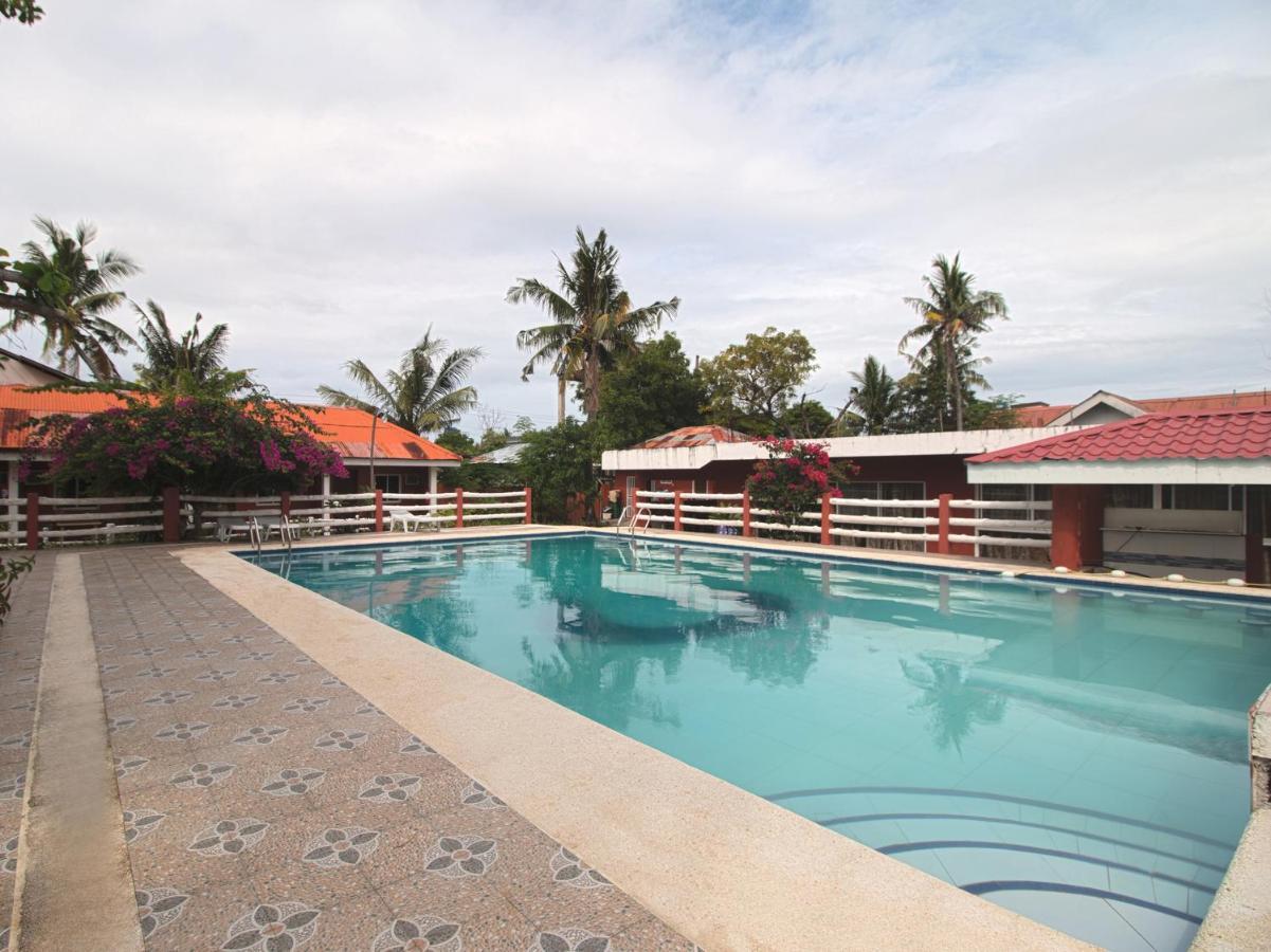 Oyo 853 Malapascua Beach And Dive Resort Экстерьер фото